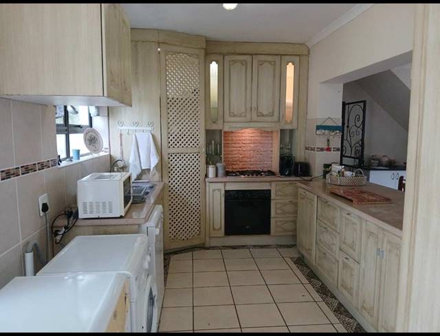 3 BEDROOM HOUSE FOR SALE IN STILBAAI-WES